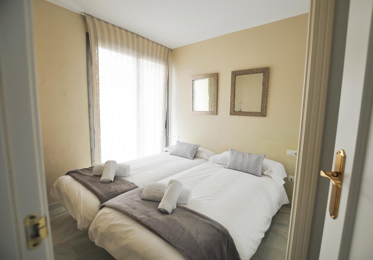 Апартаменты Acogedor Apartamento Junto A Calle Larios By Renthas Малага Экстерьер фото