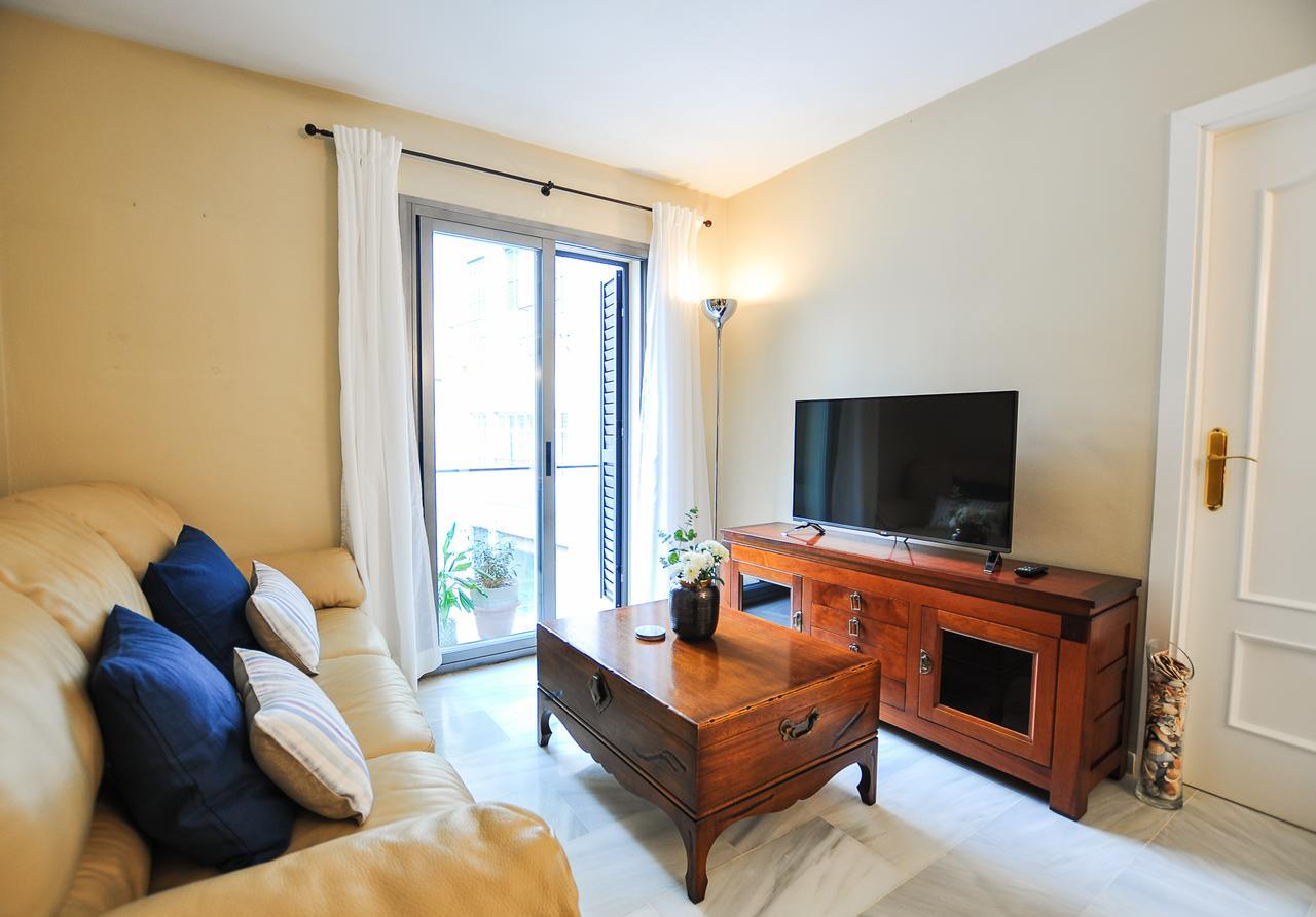 Апартаменты Acogedor Apartamento Junto A Calle Larios By Renthas Малага Экстерьер фото